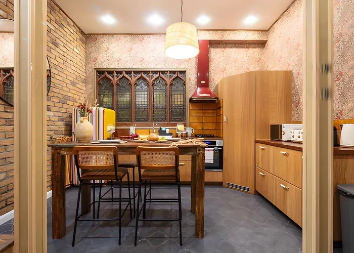 Impressive 5Beds House In South Kensington